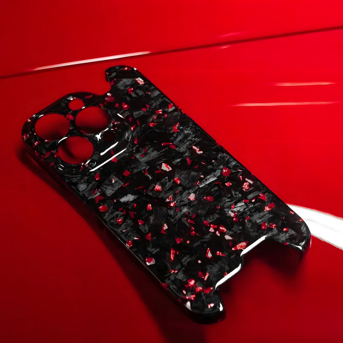 iPhone Pro Tam Karbon Kılıf – Dövme Karbon Kırmızı | KarbonExe